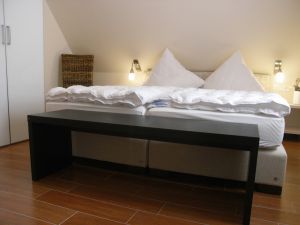 Bild 15: Reethaus Tromper Wiek, WallBox, umzäuntes Grundstück, inkl. Nebenk./Wlan