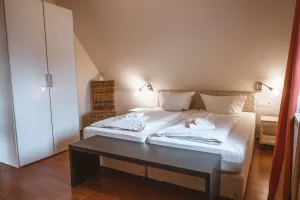 Bild 16: Reethaus Tromper Wiek, WallBox, umzäuntes Grundstück, inkl. Nebenk./Wlan