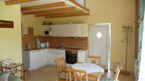 Backofen, Ceranfeld, Mikrowelle - fast alle wichtigen Küchenutensilien
sind vorhanden,