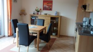 Eßzimmer-Küche, unten Deichmuschel I