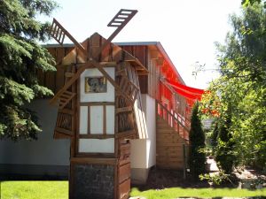 Verträumt und schmusig- die Außenansicht der Zwergenmühle