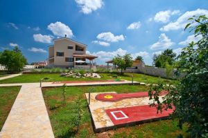 Bild 8: Villa Stokovci mit Pool und Whirlpool