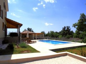 Bild 14: Villa Stokovci mit Pool und Whirlpool