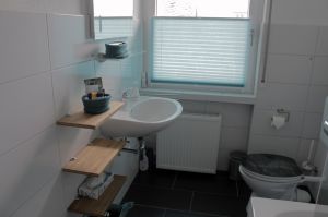 Badezimmer Bild 19: Tolles vier Sterne und vier Pfoten Ferienhaus im Hunsrück, Hunde willkommen