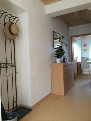 großer Flur mit Garderobe Bild 10: Tolles vier Sterne und vier Pfoten Ferienhaus im Hunsrück, Hunde willkommen