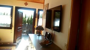 Bild 9 Bild 9: Idyll. Ferienhaus EifelNest & uneinsehb. Sonnenterrasse mit Fernblick