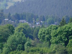 Ferienhaus EifelNest Umgebung Bild 18: Idyll. Ferienhaus EifelNest & uneinsehb. Sonnenterrasse mit Fernblick