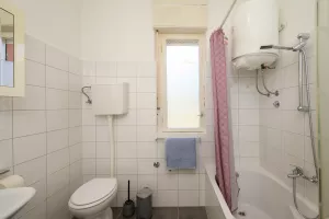 Bild 33: Ferienhaus Sabina mit zwei Ferienwohnungen und Pool