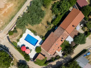 Bild 43: Ferienhaus Sabina mit zwei Ferienwohnungen und Pool