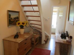 Liebevoll renoviert mit antiken Möbeln im LANDHAUSSTIL.