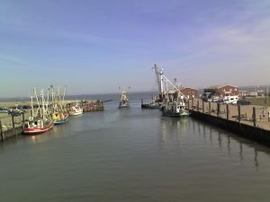 Die Hafeneinfahrt von Dornumersiel Bild 23: Nordsee Ferienhaus strandnah - Hund willkommen - WLAN - NEU mit Magenta TV