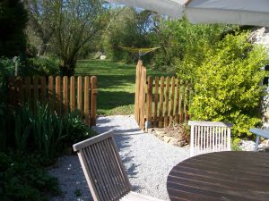 Bild 12: Maison Biemont, normannisches Natursteinhaus 16. Jahrhundert, Kamin