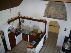 Die Küche von der Galerie aus gesehen.