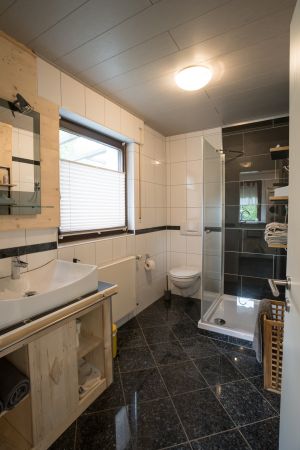 in 2021 neu gestaltetes, renoviertes Bad