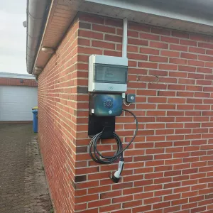 Eine der beiden Wallboxen mit Typ 2 - Stecker