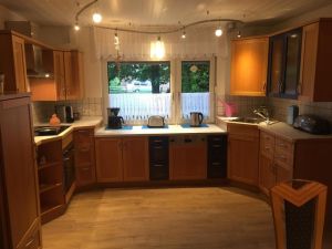 7,5m Einbauküche mit Heißluftherd