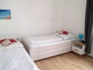 Bild 7: Carolinensiel: Fewo EBBE zentrale Lage, max. 5 Gäste und Hunde willkommen