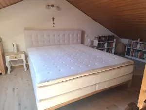 Zum Wohnzimmer hin offenen