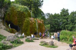 Der Wasserfall Dreimühlen ist im Sommer wie im Winter ein Besuchermagnet.