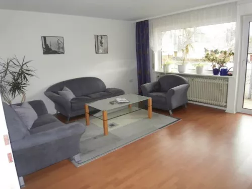 Wohnzimmer mit 3-2-1 Sofakombination