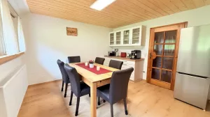 mit Blick in den Wald