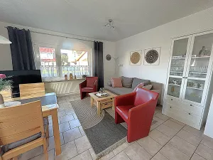 Bild 1: Norddeich EG-Ferienwohnung-3 Personen+Hund, 2 Schlafz. Fahrräder strandnah