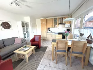 Bild 9: Norddeich EG-Ferienwohnung-3 Personen+Hund, 2 Schlafz. Fahrräder strandnah