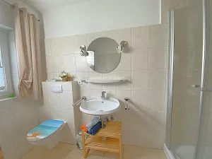 Bild 15: Norddeich EG-Ferienwohnung-3 Personen+Hund, 2 Schlafz. Fahrräder strandnah