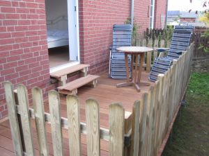 Ostterrasse Aus dem Schlafzimmer haben Sie die Möglichkeit auf die Terrasse zu gehen und in der Morgensonne das Frühstück einzunehmen.