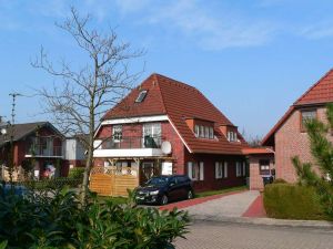 Bild 1: Hooksiel: Fewo MÖWE. Zentral, strandnah, ruhig gelegen, mit Balkon