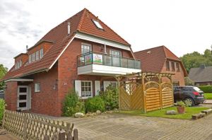 Bild 2: Hooksiel: Fewo MÖWE. Zentral, strandnah, ruhig gelegen, mit Balkon