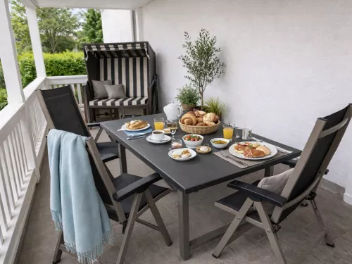 Wohnbereich mit Terrassenzugang