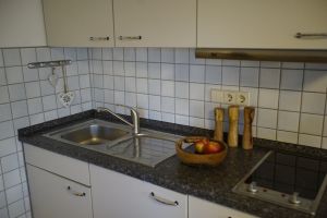 mit handgedrechselten Mühlen