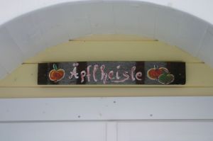 Bild 1: Ferienhaus - Camping Pod 1 "Apfelhäusle" auf dem Burgstallhof