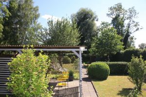 Bild 33: Freundliches Haus mitten im Seengebiet