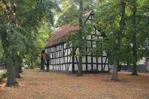 Bild 56: Freundliches Haus mitten im Seengebiet