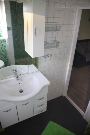 Bild 20: Freundliches Haus mitten im Seengebiet