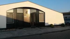 Bild 1: Ferienhaus NINA direkt am Wasser am Ijsselmeer