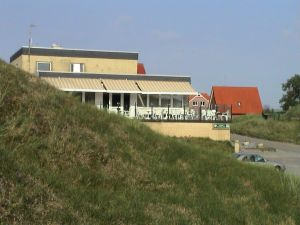 Restaurant-Terrasse
Haus von der Westseite