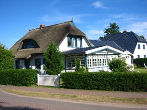 Ferienwohnung für 2-4 Personen im Erdgeschoss mit Darssveranda