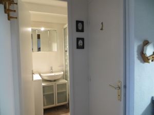 Rechts das WC