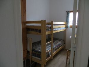 Etagenbett im Kinderschlafraum