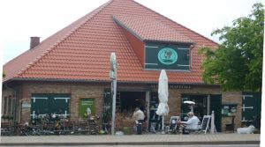 Bild 26: Ferienhaus am Malchiner See mit Motorboot und Kanu