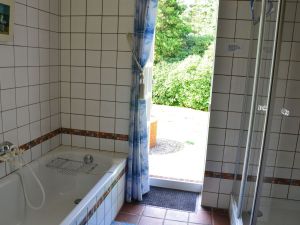 Bild 16: Luxuriöses Landhaus Birkenhof mit 10.400qm Garten & Land - spektakulär!