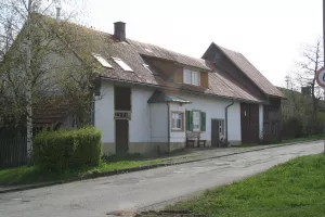 Bild 12: Haus Sonnenwinkel im Schwarzwald mit eingezäunten Garten