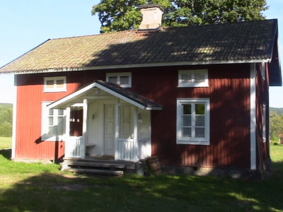 Ferienhaus in Ekshärad: Holzhaus wo der Elch wohnt in Ekshärad Värmland, Mittelschweden, Ruderboot