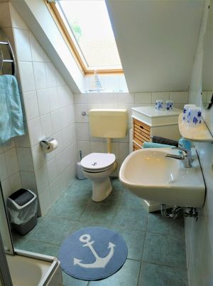 2. Duschbadezimmer im Obergeschoss