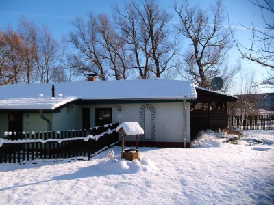 Ferienhaus in Saal: Landhaus am Teich - Ferienhaus türkis - Saaler Bodden - Ostsee