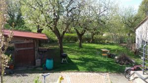 auf Biergarten der Gaststätte