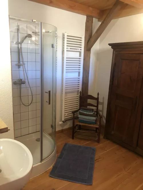 Badezimmer Zimmer 5